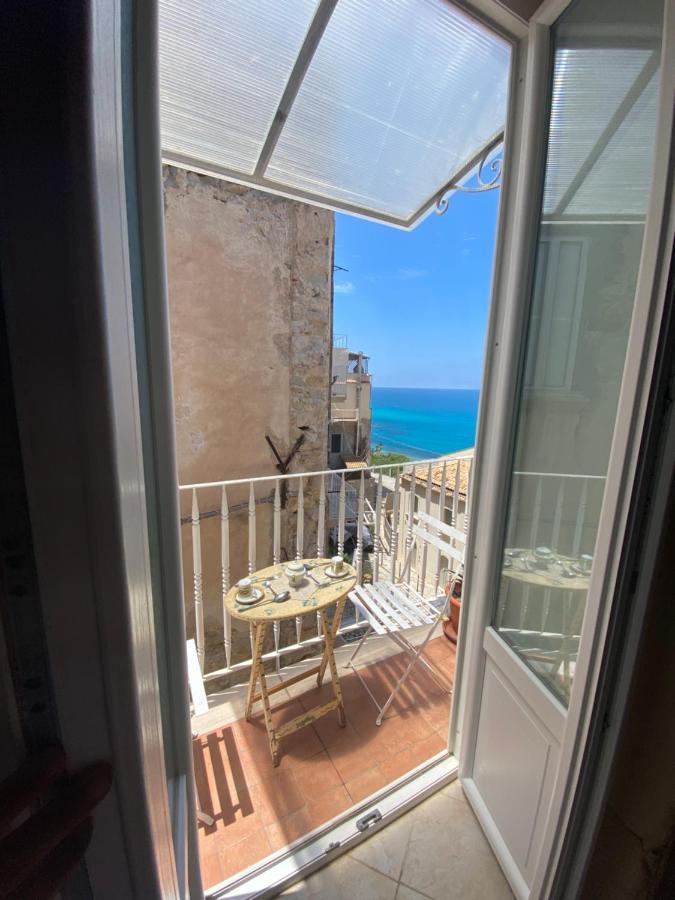 Affaccio Su Stromboli Lägenhet Tropea Exteriör bild