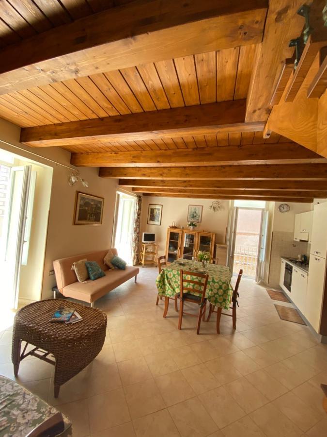 Affaccio Su Stromboli Lägenhet Tropea Exteriör bild