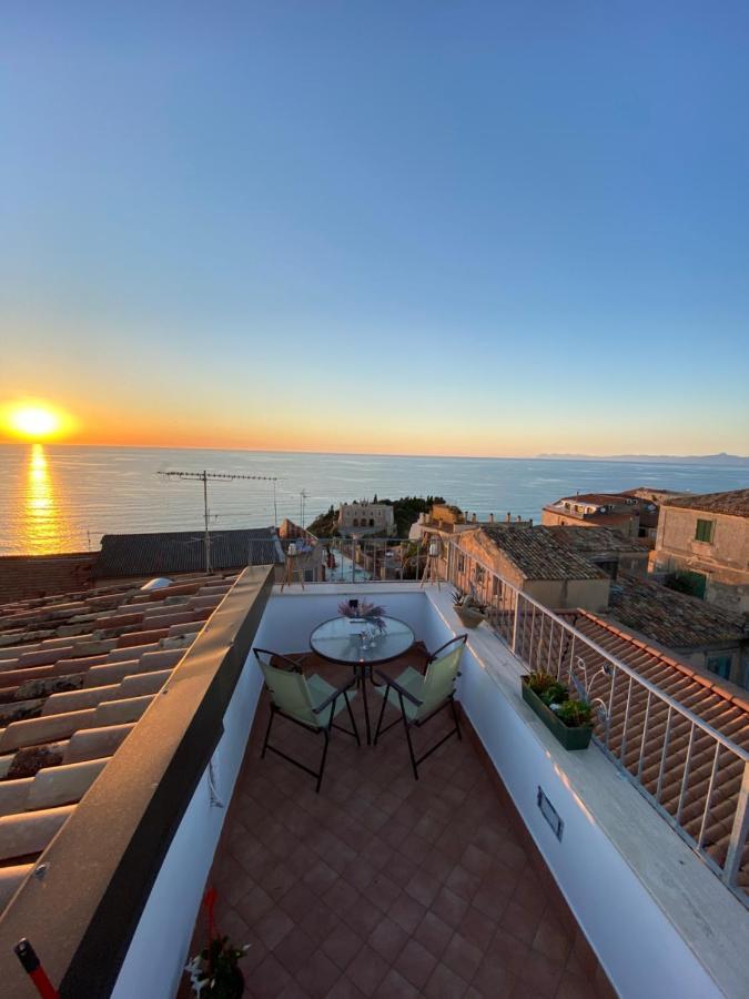 Affaccio Su Stromboli Lägenhet Tropea Exteriör bild