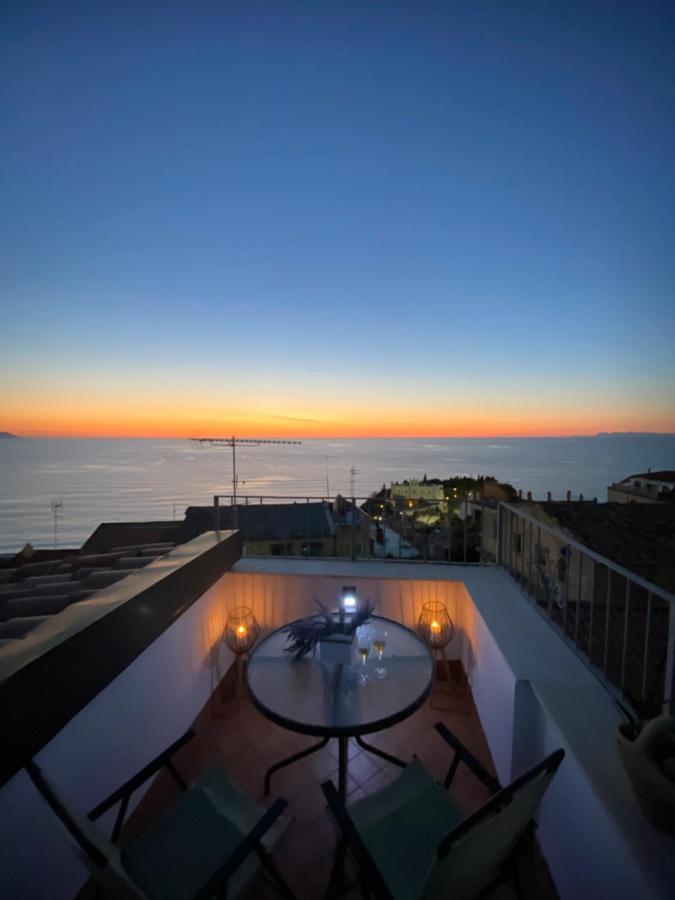 Affaccio Su Stromboli Lägenhet Tropea Exteriör bild
