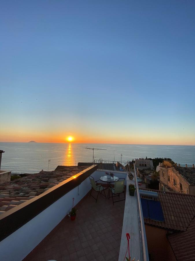 Affaccio Su Stromboli Lägenhet Tropea Exteriör bild